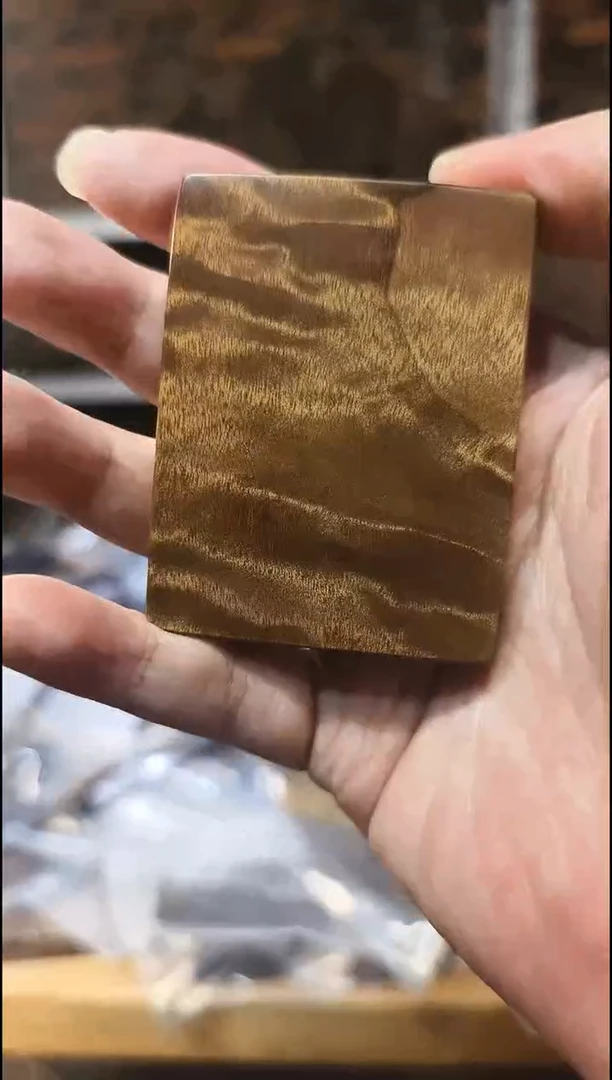 金丝楠无事牌手把件