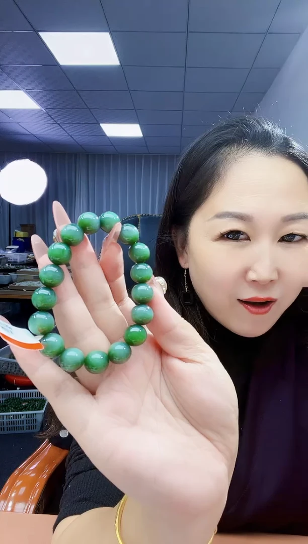 未镶嵌手串和田玉纯天然和田玉俄碧12（闪蓝因子）