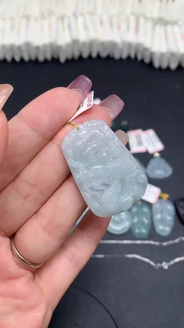 翡翠未镶嵌吊坠(不含链)MS189985