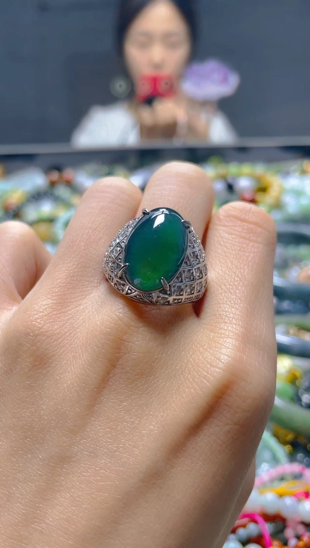 颈饰未镶嵌翡翠/J/翡翠A货，一件也是批发价