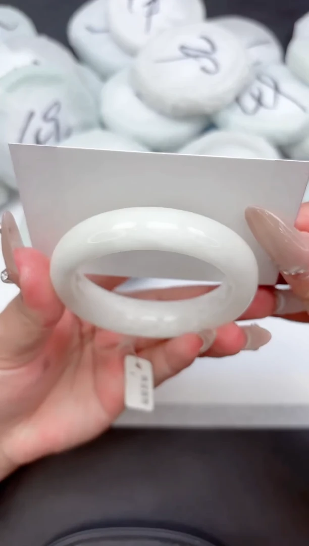 未镶嵌手镯和田玉177-53