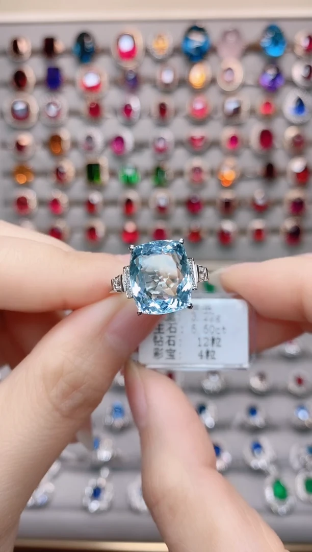 【闪购商品】海蓝宝石戒指18K金镶嵌.