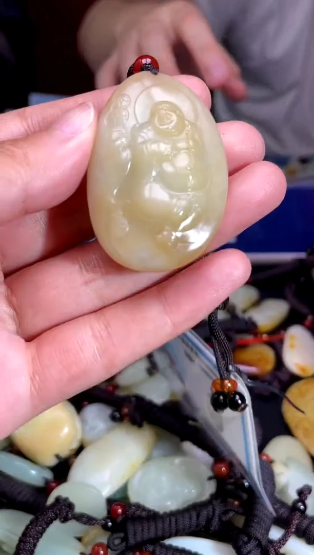 和田玉未镶嵌挂件1