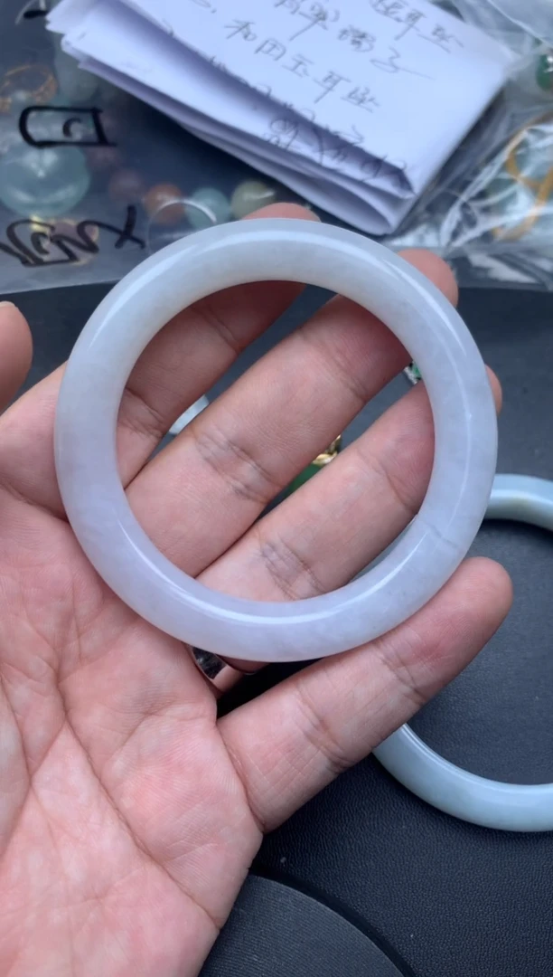 颈饰未镶嵌翡翠芳*霸王牛牛商品不退不换