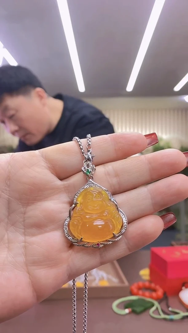 【闪购商品】岫玉黄佛未镶嵌多样式发货随机发一