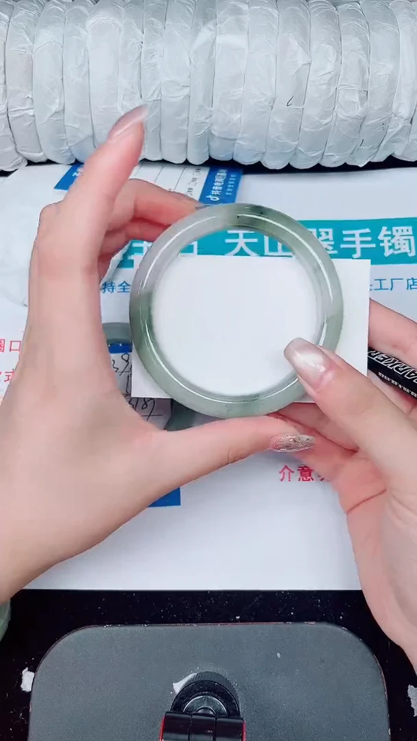 未镶嵌手镯石英质玉397-59/60