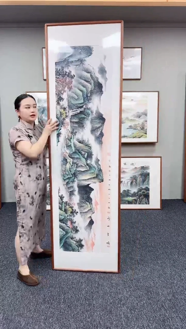 国画宝地生金210*60卢永胜老师作品