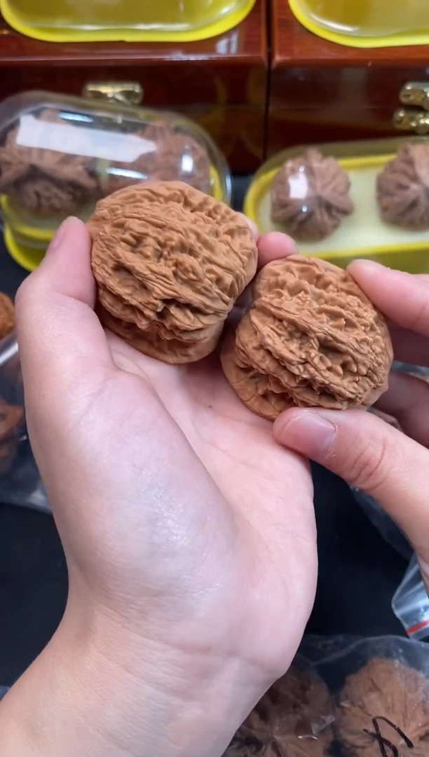 把件文玩核桃虎头43尺Q861