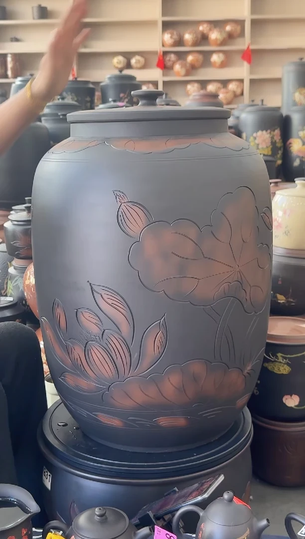 罐瑕疵茶缸高60cm荷花   119