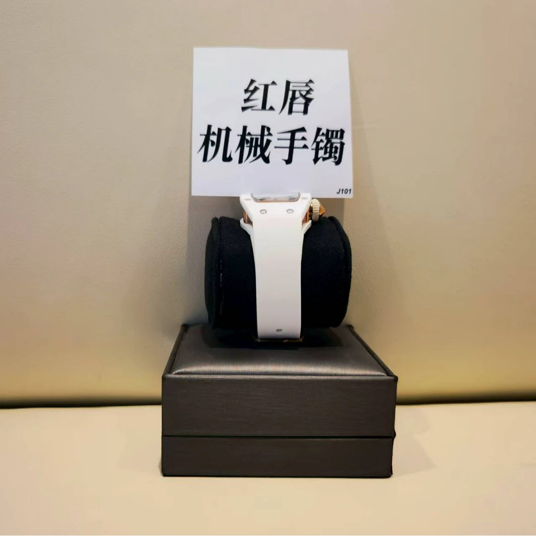 钛钢手链 红唇机械手镯 ZF-J101