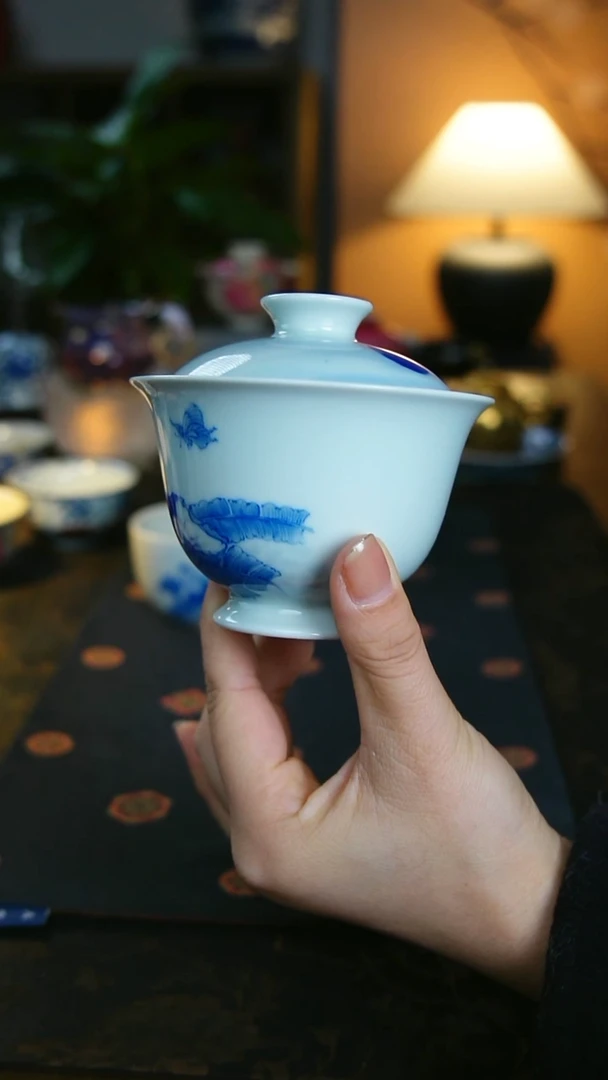 人物青花元宝盖碗 微微暇