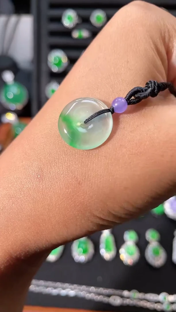 吊坠(不含链)18K金镶嵌翡翠平安扣吊坠