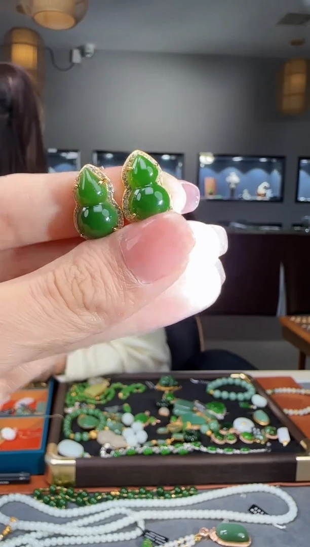 银S925镶嵌和田玉耳饰1