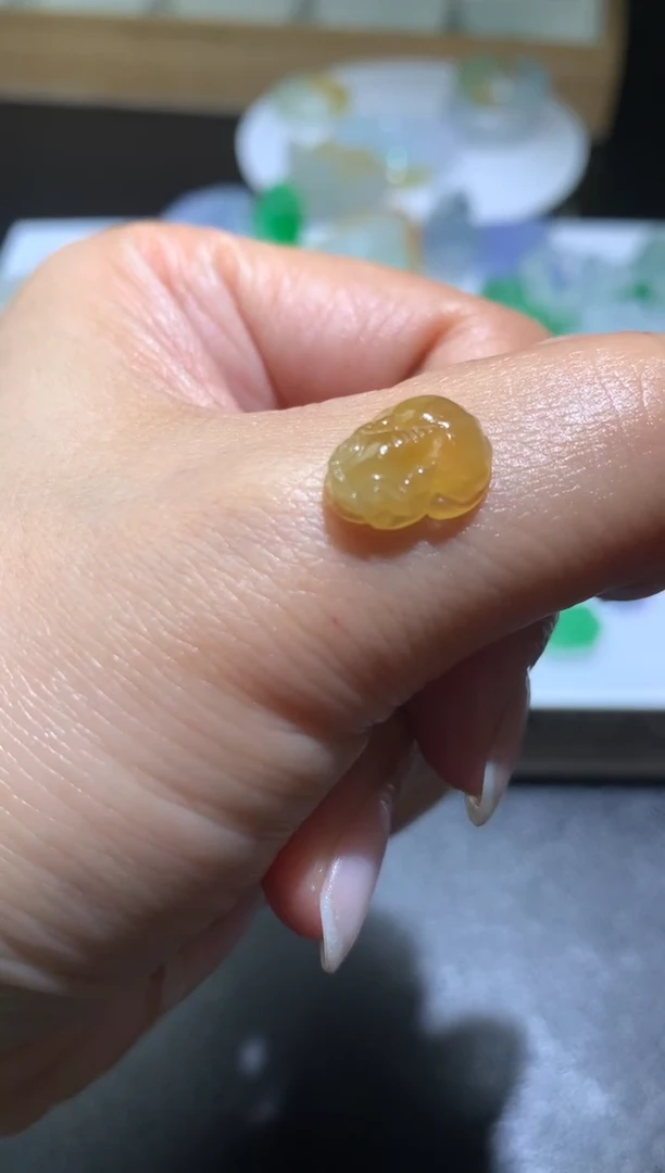 定制翡翠未镶嵌毛货