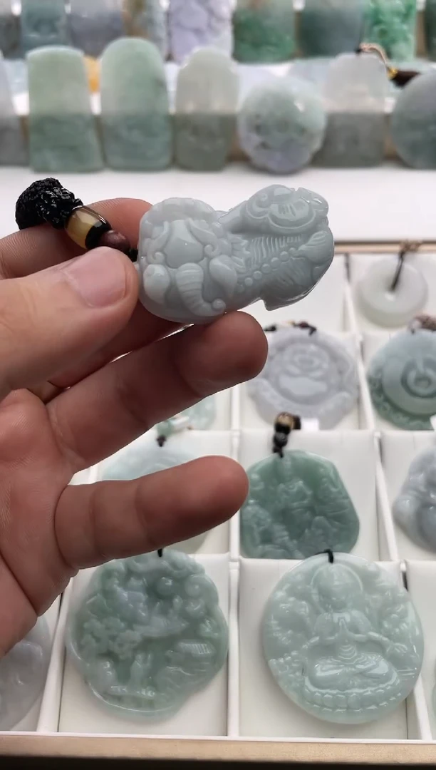 【闪购商品】翡翠颈饰未镶嵌..../3/4/ 21