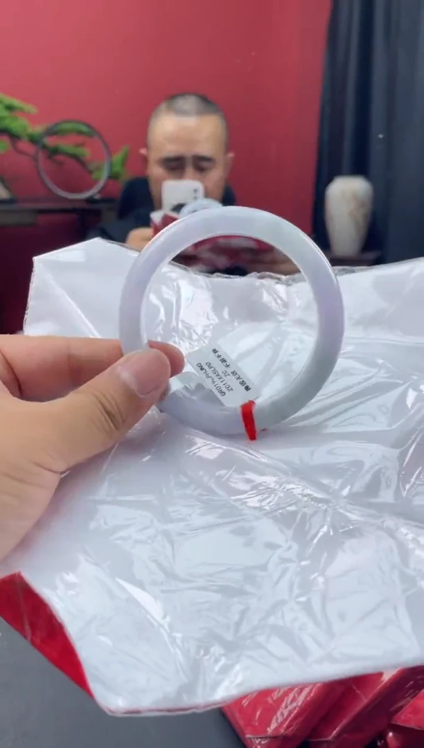 未镶嵌手镯翡翠10