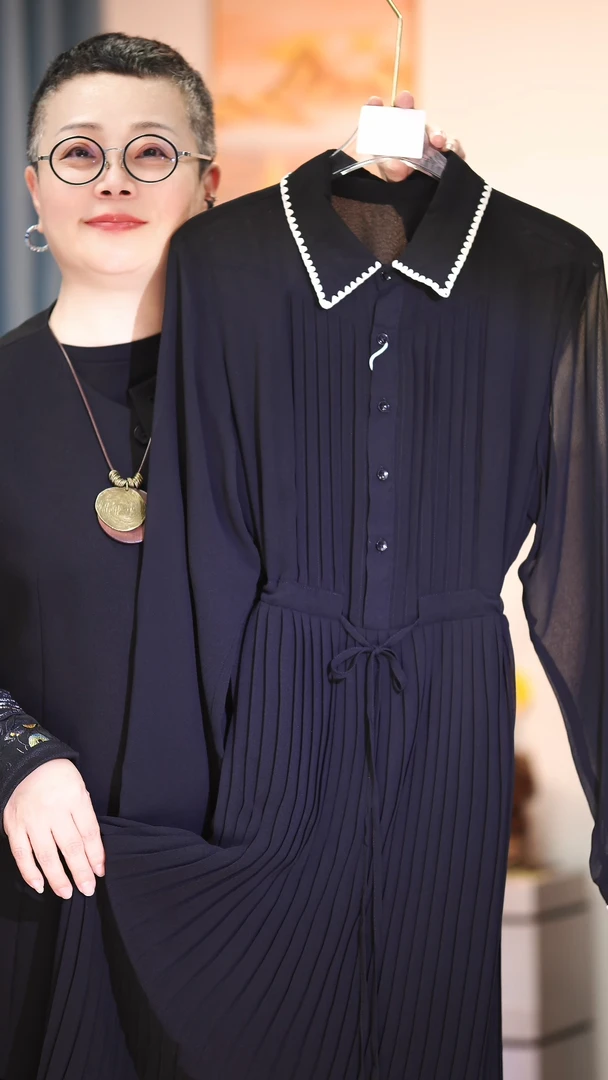 F209设计师定制款高级连衣裙气质百搭显瘦春夏