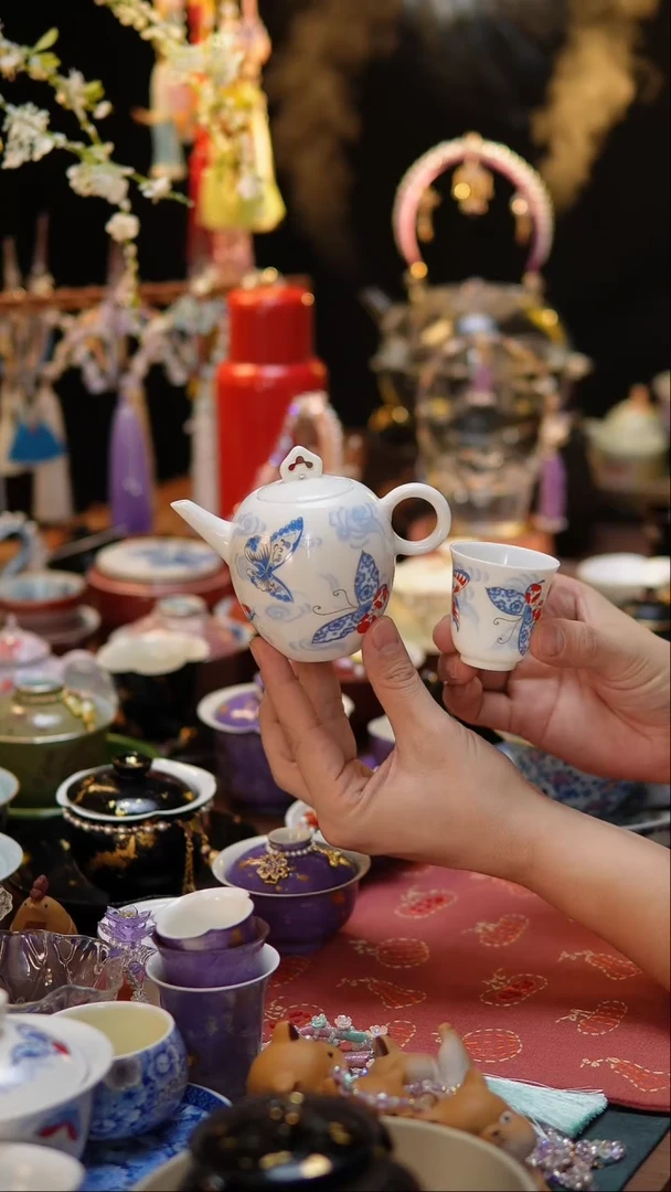 【闪购商品】蝴蝶美人尖壶+一杯