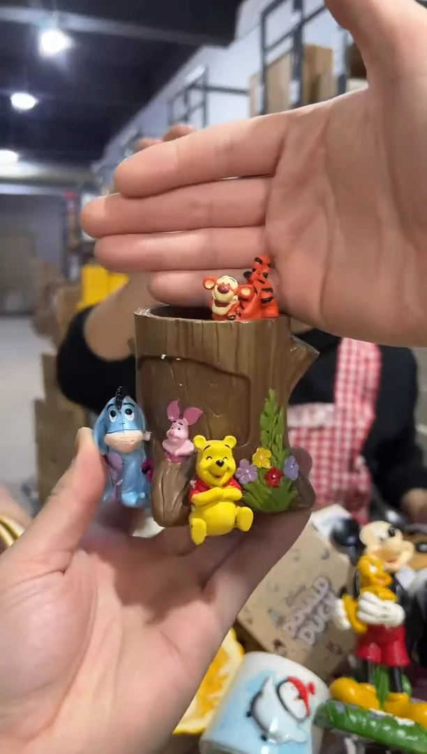 【闪购商品】杯树脂维尼树桩笔筒A