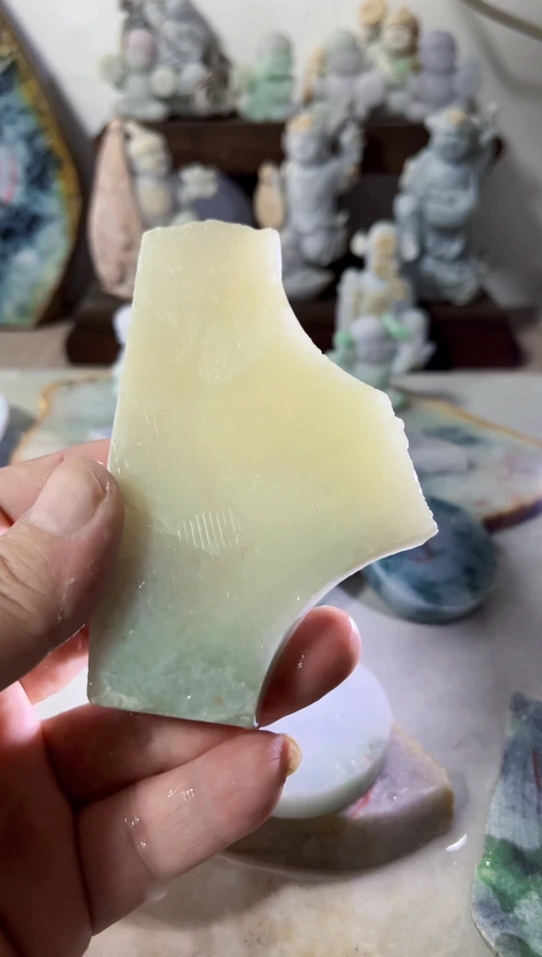 【闪购商品】翡翠吊坠(不含链)未镶嵌A1107