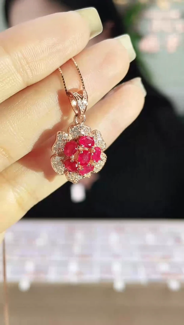 颈饰银S925镶嵌红宝石吊坠