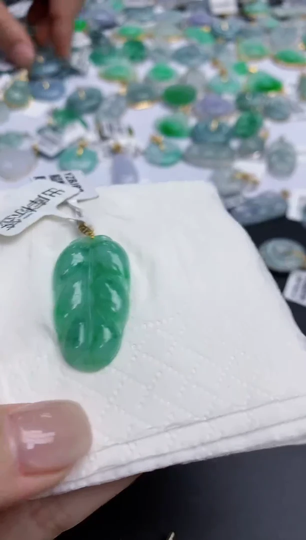 【闪购商品】翡翠颈饰18K金镶嵌天然缅甸翡翠A货