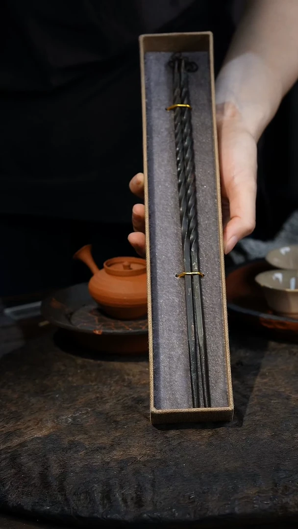 潮州全手工原矿砂铫壶碳夹