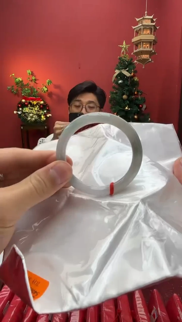 未镶嵌手镯（圆镯）翡翠翡翠手镯3