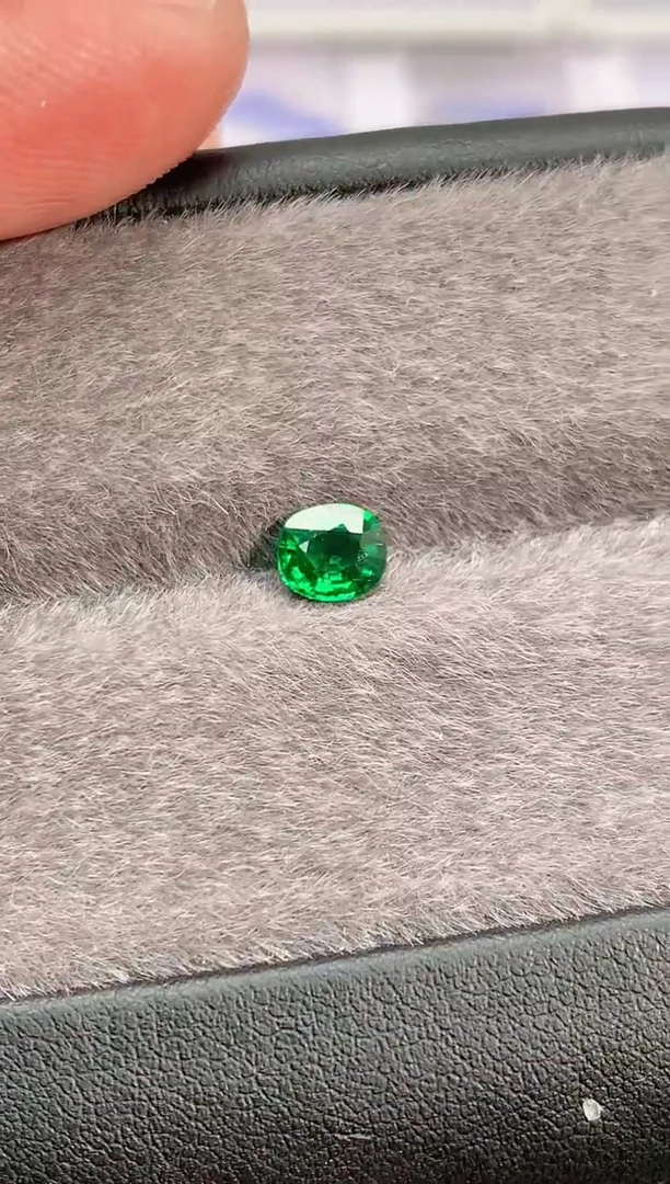 未镶嵌裸石石榴石（沙弗莱）0.71-1420天然沙弗莱