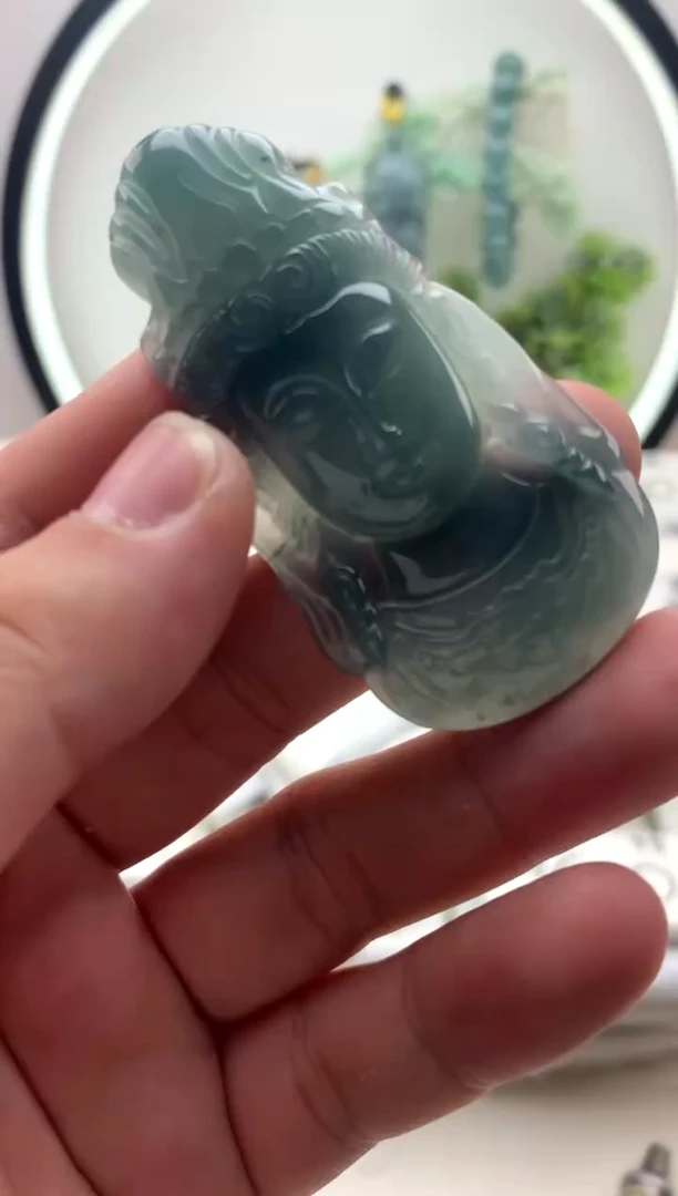 翡翠未镶嵌颈饰观音首1