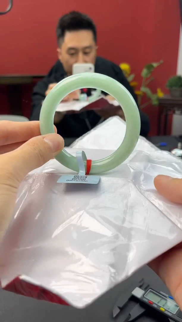 未镶嵌手镯翡翠3  56.8