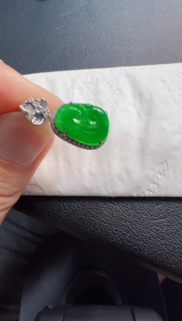 吊坠(不含链)18K金镶嵌翡翠4680