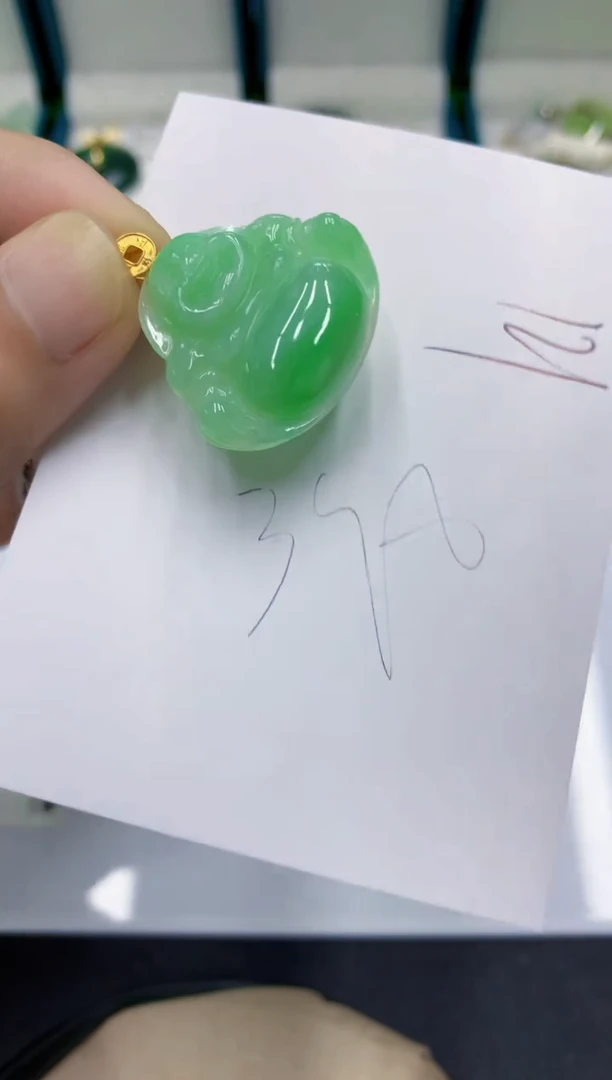 颈饰18K金镶嵌翡翠翡翠