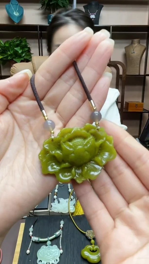 【闪购商品】岫玉吊坠未镶嵌·