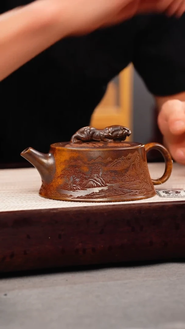 茶杯紫砂龙骨金砂 虎钮柱础 刻绘