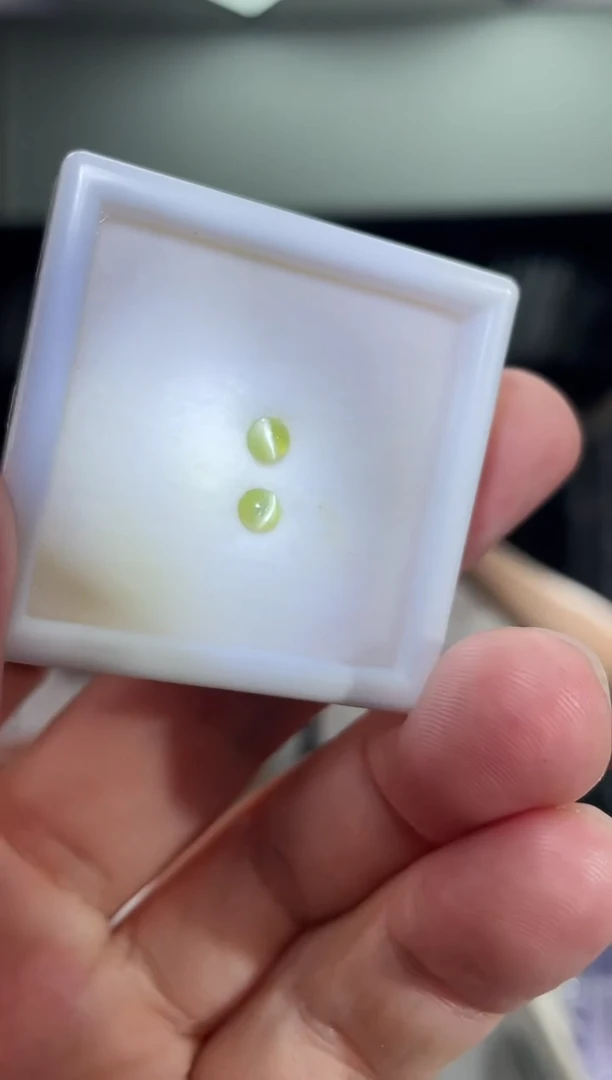 裸石金绿宝石一对金绿宝石猫眼