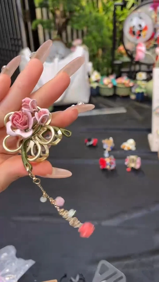 织绣多**亿非遗苏绣饰品