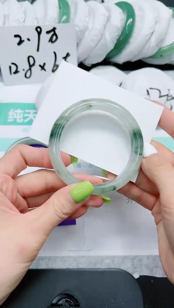 石英质玉手镯未镶嵌765/57