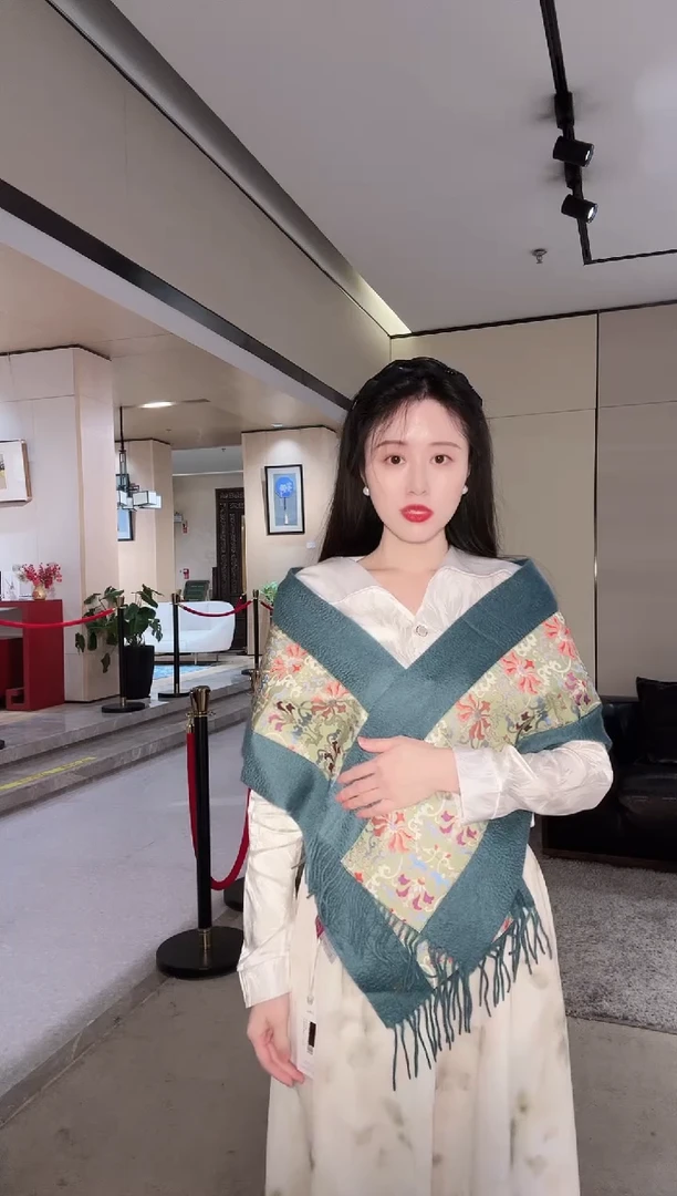 五彩缠枝花卉锦 羊绒围巾（天水碧）