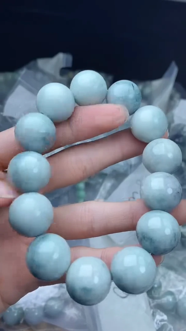 定制翡翠未镶嵌珠串