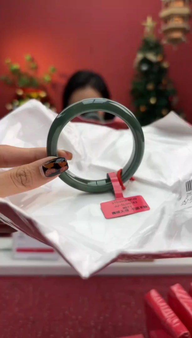 未镶嵌手镯翡翠方法尝试着4