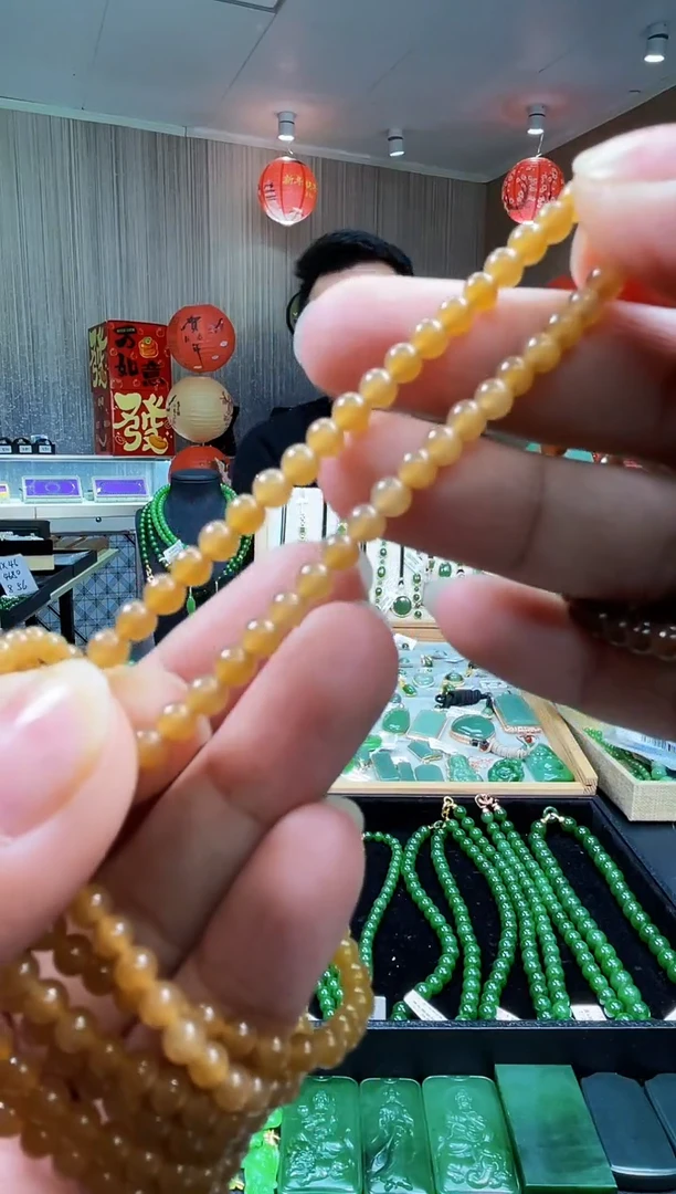 【闪购商品】和田玉手串未镶嵌±4mm 浅色糖料单圈多样性发一