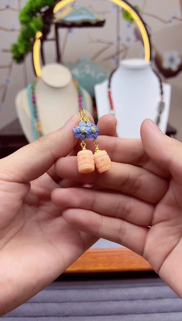 【闪购商品】玛瑙/玉髓耳钉14K金镶嵌E233`````