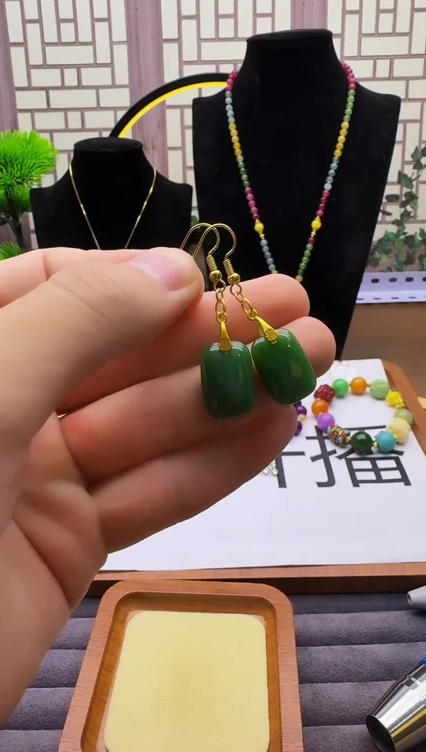 和田玉14K金镶嵌耳饰E111