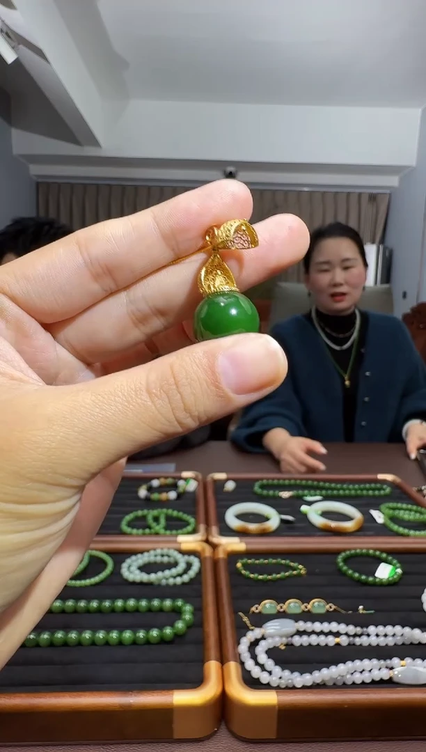 颈饰18K金镶嵌和田玉61-575-11.9多样性拍一发一