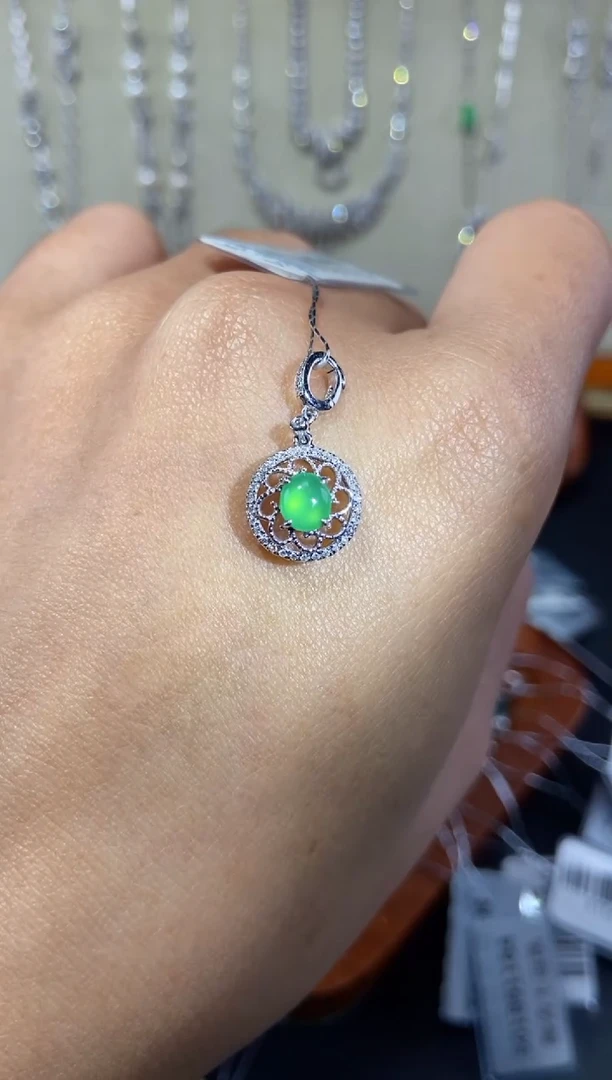 【闪购商品】翡翠颈饰未镶嵌吊坠