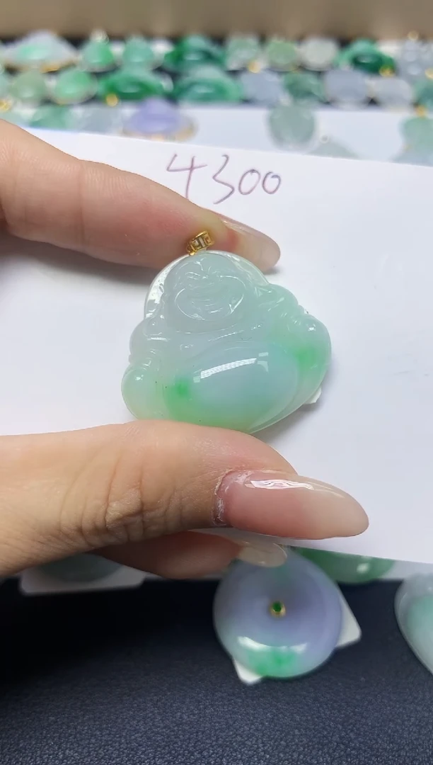 翡翠18K金镶嵌颈饰天然缅甸翡翠A货