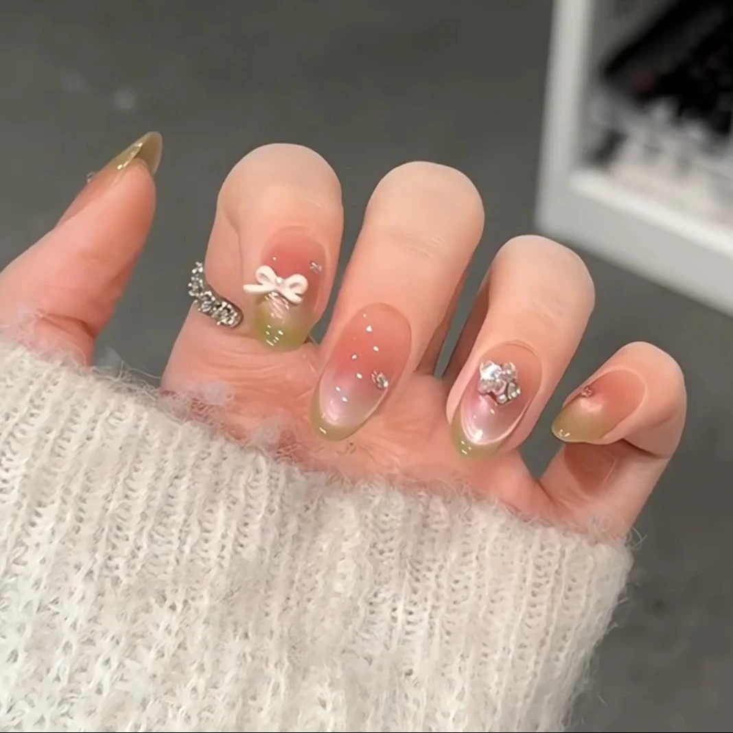 【奶油芭乐】纯手工穿戴甲指尖猫眼绿色清新美甲轻奢设计甲片