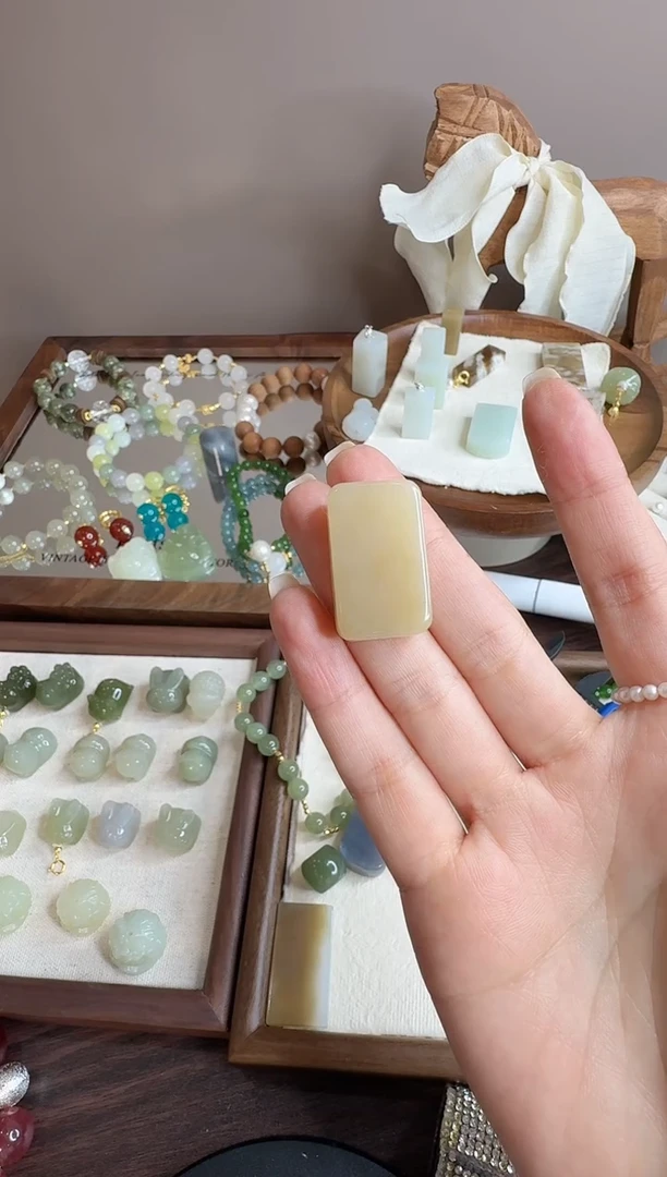 香榧木无事牌小**?W1701