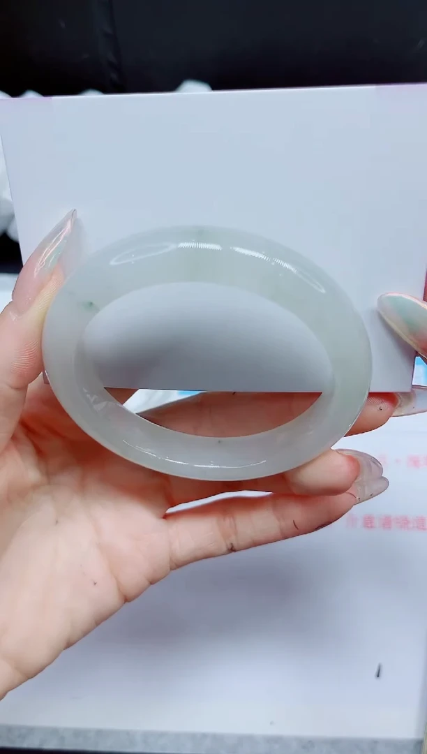 石英质玉手镯未镶嵌420